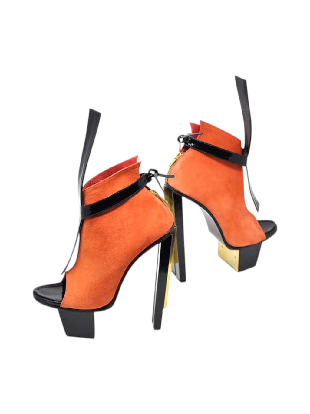 CAROLIN HOLZHUBER CONSTRAINED CSD7