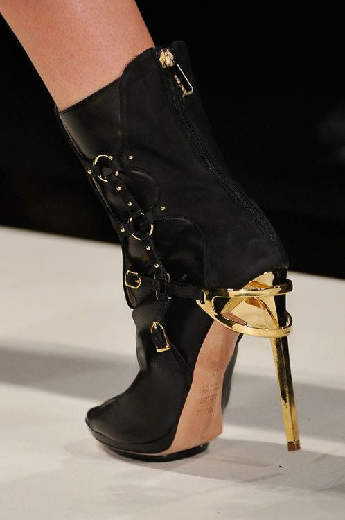 HERVÉ LÉGER FALL 2012 OPEN TOE BOOTIES