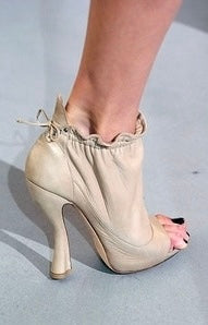 NINA RICCI SPRING 2010 BEIGE OPEN TOE BOOTIES