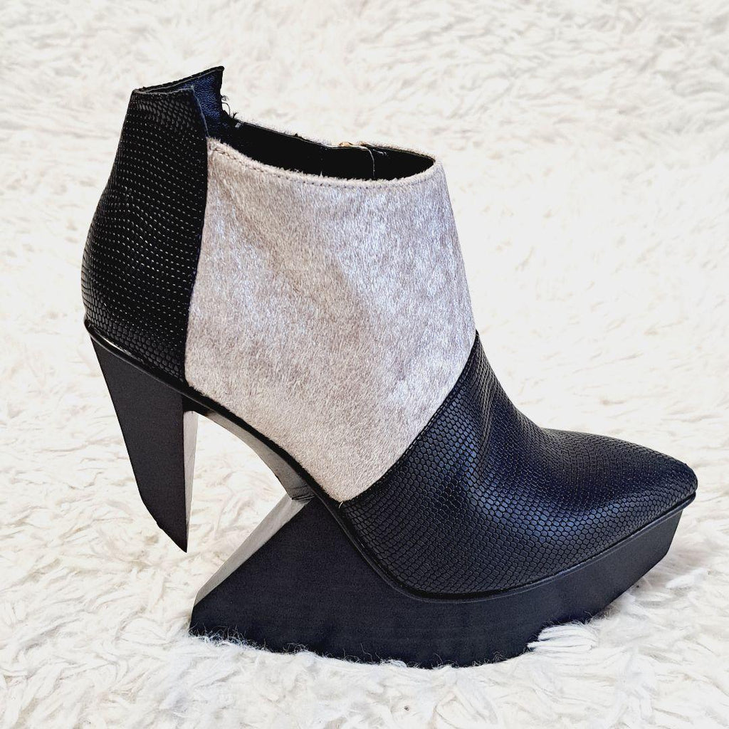 UNITED NUDE STRUCTURAL WEDGES